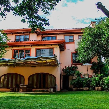 Luna Inn B&B Ciudad Cariari Экстерьер фото