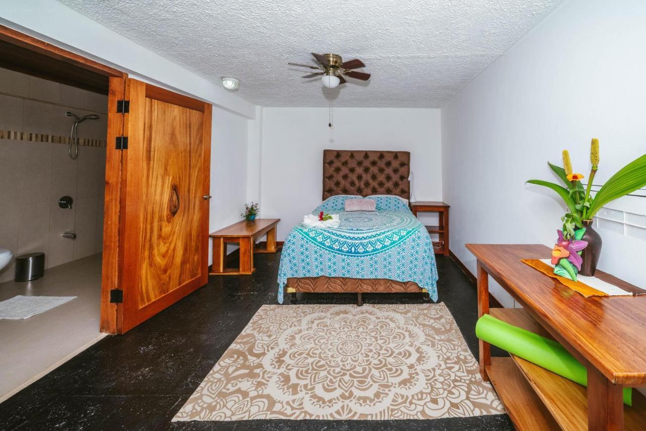 Luna Inn B&B Ciudad Cariari Экстерьер фото